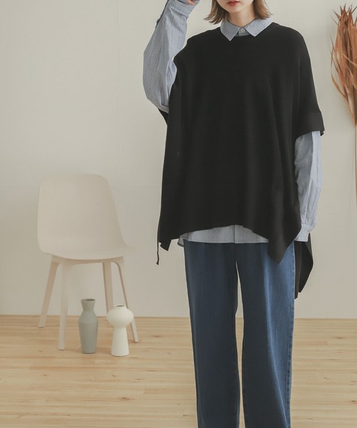 SENSE OF PLACE by URBAN RESEARCH(センスオブプレイスバイアーバンリサーチ)の「ポンチョセーター(ニット/セーター・レディース・パープル/アイボリー/ブラック・ONE)」の3枚目の写真