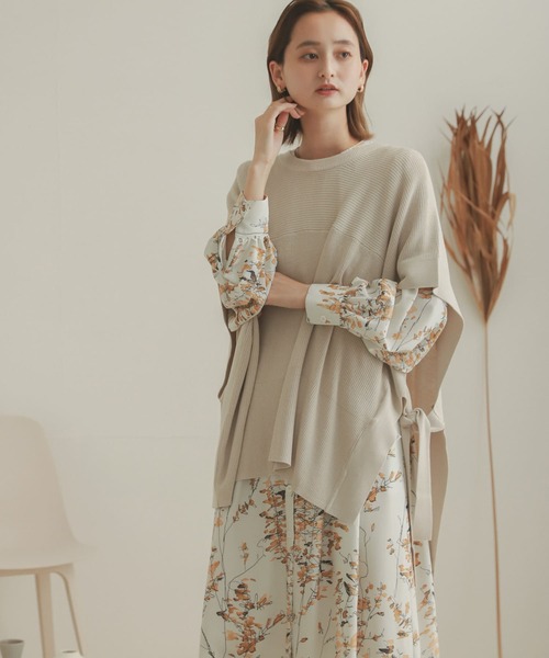 SENSE OF PLACE by URBAN RESEARCH(センスオブプレイスバイアーバンリサーチ)の「ポンチョセーター(ニット/セーター・レディース・パープル/アイボリー/ブラック・ONE)」の4枚目の写真