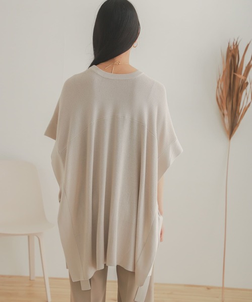 SENSE OF PLACE by URBAN RESEARCH(センスオブプレイスバイアーバンリサーチ)の「ポンチョセーター(ニット/セーター・レディース・パープル/アイボリー/ブラック・ONE)」の11枚目の写真