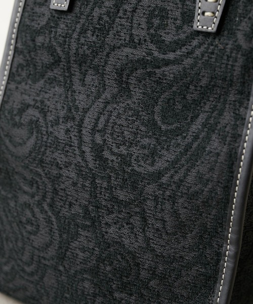 A VACATION（アヴァケーション）の「【A VACATION】CARAMEL PAISLEYバッグ（ハンドバッグ・レディース・ブラック・FREE）」の8枚目の写真