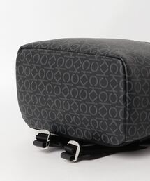 カルバンクライン ミニマリズム ラウンド バックパック Calvin Klein（カルバン・クライン）の「ミニマリズム ラウンド バック