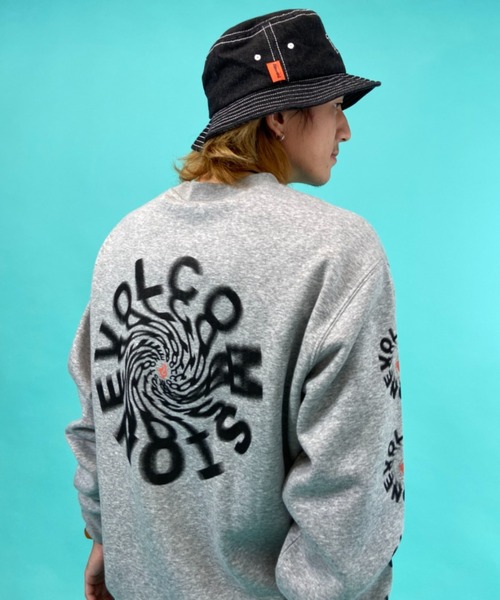 VOLCOM(ボルコム)の「VOLCOM/ボルコム バックプリントスウェット A4632108(スウェット・メンズ・グレー/ブルー・S/M/L/XL)」の9枚目の写真