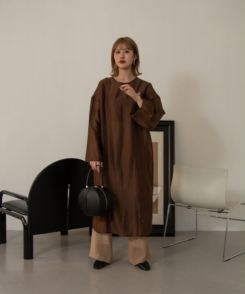 Amiur（エミレ）の「back open sheer ops（ワンピース・レディース・ベージュ/ブラウン/オリーブ・FREE）」の16枚目の写真