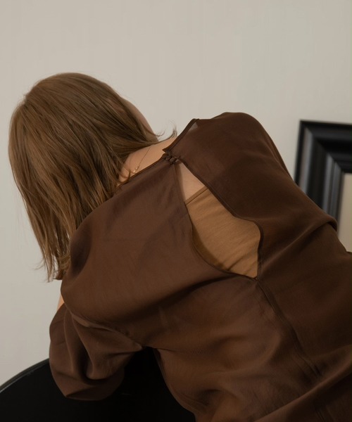 Amiur（エミレ）の「back open sheer ops（ワンピース・レディース・ベージュ/ブラウン/オリーブ・FREE）」の10枚目の写真