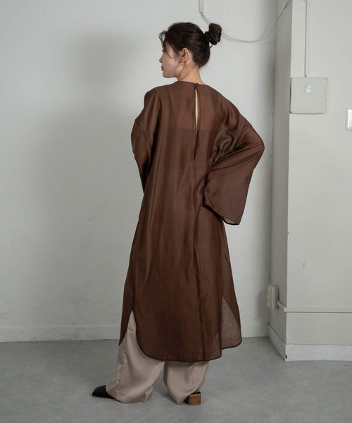 Amiur（エミレ）の「back open sheer ops（ワンピース・レディース・ベージュ/ブラウン/オリーブ・FREE）」の8枚目の写真