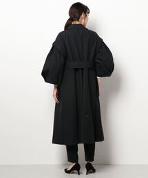 AVIE（アビィ）の「AVIE×LC/LLL 別注ボリュームスリーブタックコート
