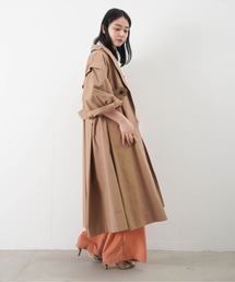 新品タグ付　AVIE×LC/LLL 別注ボリュームスリーブタックコート AVIE（アビィ）の「AVIE×LC/LLL 別注ボリュームスリーブタックコート