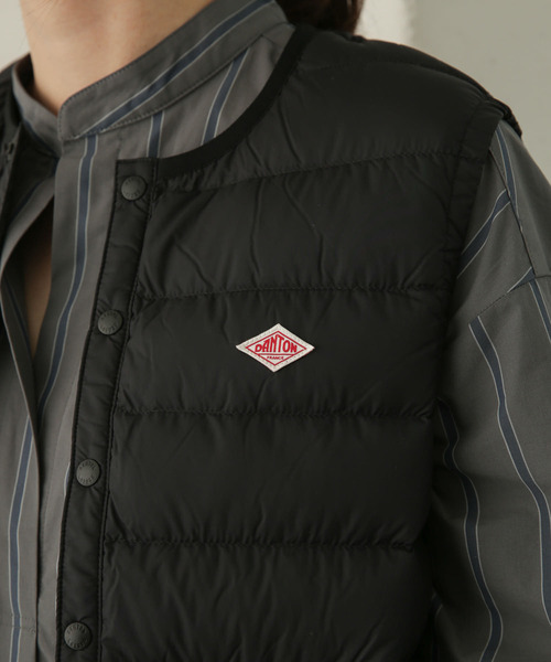 URBAN RESEARCH DOORS(アーバンリサーチドアーズ)の「DANTON INNER DOWN CREW-NECK VEST(ダウンベスト・レディース・ブラック/ホワイト・SMALL)」の5枚目の写真