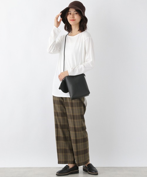 LEPSIM（レプシィム）の「2WAY裏毛クロップトプルオーバー　227753（Tシャツ/カットソー・レディース・ブラック/ライトブルー・FREE）」の6枚目の写真