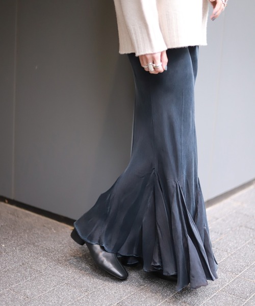 SLOBE IENA(スローブイエナ)の「SLOBE IENA スクエアショートブーツ◆(ブーツ・レディース・ベージュ/ブラック・23cm/23.5cm/24.5cm/24cm)」の19枚目の写真