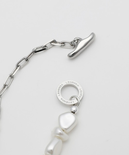 LEGENDA(レジェンダ)の「レジェンダ ランダム パール モチーフ ビーズ シルバー チェーンネックレス / LEGENDA Random pearl silver chain necklace(ネックレス・メンズ・シルバー・FREE)」の5枚目の写真