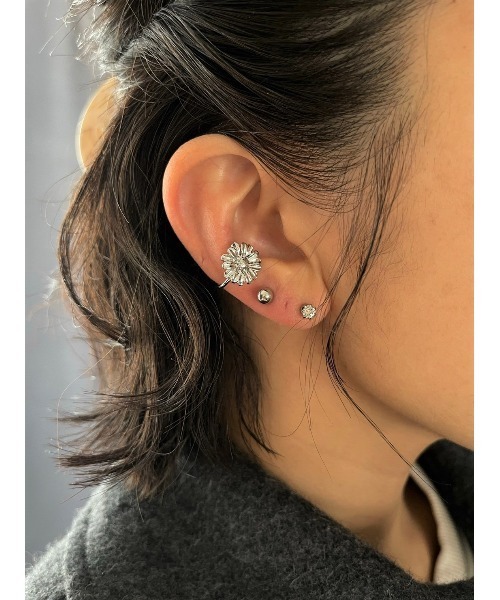 mou（モウ）の「ミニピアス＆イヤーカフ4セットアクセサリー（ピアス（両耳用）・レディース・シルバー/ゴールド・FREE）」の20枚目の写真