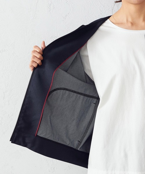 COMME CA ISM(コムサイズム)の「【一部店舗限定】ノーカラーブルゾン(ブルゾン・レディース・ブラック/ネイビー・MEDIUM/LARGE)」の10枚目の写真