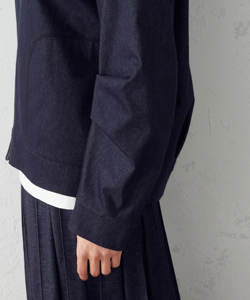 COMME CA ISM(コムサイズム)の「【一部店舗限定】ノーカラーブルゾン(ブルゾン・レディース・ブラック/ネイビー・MEDIUM/LARGE)」の14枚目の写真