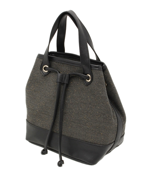 Ray BEAMS（レイビームス）の「Lara & Heart / メタリック 2WAY ショルダーバッグ（ショルダーバッグ・レディース・ブラック/その他1・ONE SIZE）」の15枚目の写真