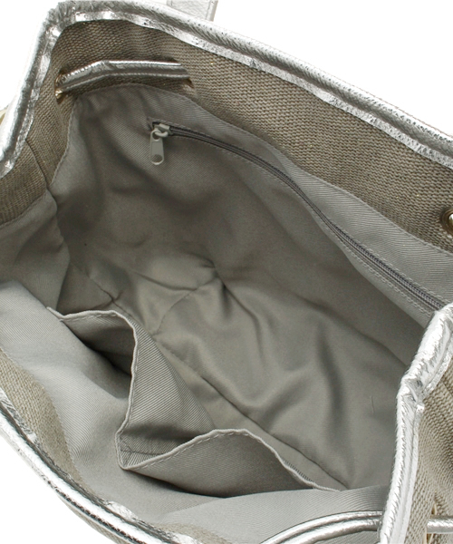 Ray BEAMS（レイビームス）の「Lara & Heart / メタリック 2WAY ショルダーバッグ（ショルダーバッグ・レディース・ブラック/その他1・ONE SIZE）」の16枚目の写真