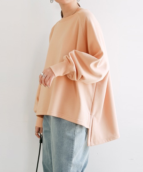 and it_（アンドイット）の「ボリュームスリーブゆるスウェット（スウェット・レディース・ピンク/ベージュ/ホワイト/チャコールグレー/ダークグリーン/ブラック/サックスブルー・M）」の7枚目の写真