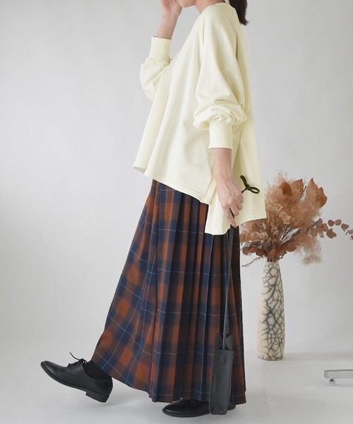 and it_（アンドイット）の「ボリュームスリーブゆるスウェット（スウェット・レディース・ピンク/ベージュ/ホワイト/チャコールグレー/ダークグリーン/ブラック/サックスブルー・M）」の12枚目の写真