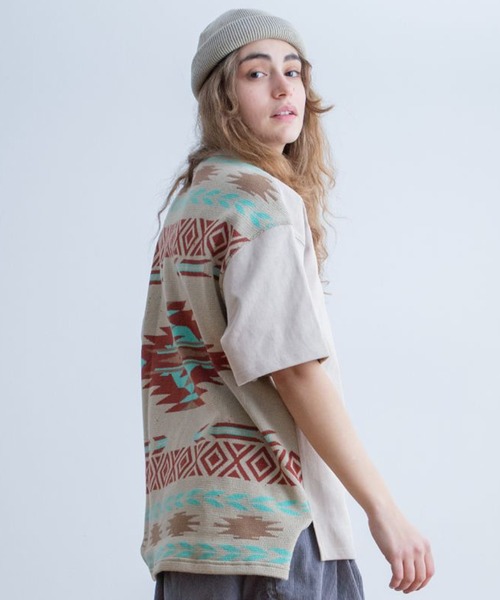 Universal Style Wear（ユニバーサルスタイルウェア）の「Universal Style Wear ナバホ ジャカード Tシャツ（Tシャツ/カットソー・メンズ・グリーン系その他/ブラック/グレイッシュベージュ/オフホワイト・X-LARGE/LARGE/MEDIUM）」の7枚目の写真