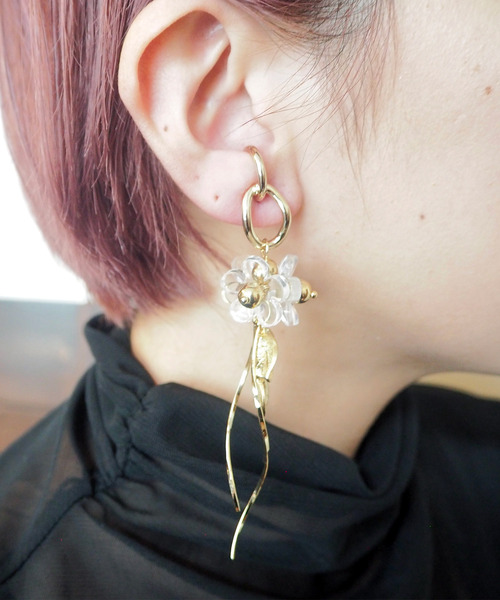 amplis（アンプリス）の「【amplis/アンプリス】calling / コーリング（ピアス（両耳用）・レディース・シルバー/ゴールド・FREE）」の2枚目の写真