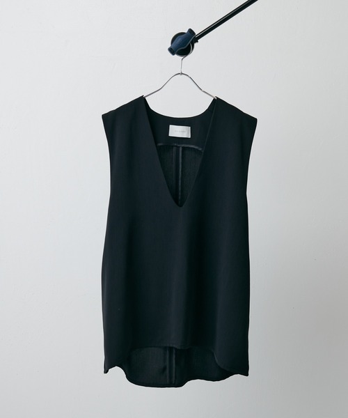 Lui's(ルイス)の「ショルダータックオーバーベスト(ベスト・レディース・ブラック/グリーン/ブルー・FREE)」の6枚目の写真