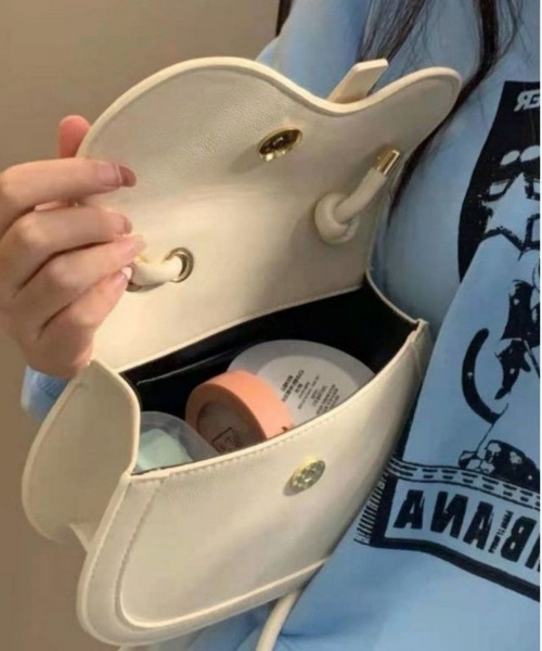 Passion(パッション)の「2wayショルダーバッグ(ショルダーバッグ・レディース・ホワイト/ブラック/ホワイト系その他/グリーン・FREE)」の7枚目の写真