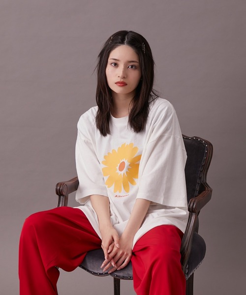 re_k by JUNRED(レクバイジュンレッド)の「【re_k by JUNRED】アブストラクトデイジー半袖Tシャツ(Tシャツ/カットソー・メンズ・チャコールグレー/ホワイト/ミント・S/M/L)」の2枚目の写真