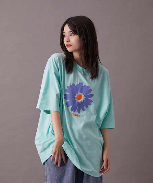 re_k by JUNRED(レクバイジュンレッド)の「【re_k by JUNRED】アブストラクトデイジー半袖Tシャツ(Tシャツ/カットソー・メンズ・チャコールグレー/ホワイト/ミント・S/M/L)」の1枚目の写真