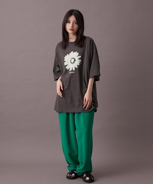 re_k by JUNRED(レクバイジュンレッド)の「【re_k by JUNRED】アブストラクトデイジー半袖Tシャツ(Tシャツ/カットソー・メンズ・チャコールグレー/ホワイト/ミント・S/M/L)」の13枚目の写真