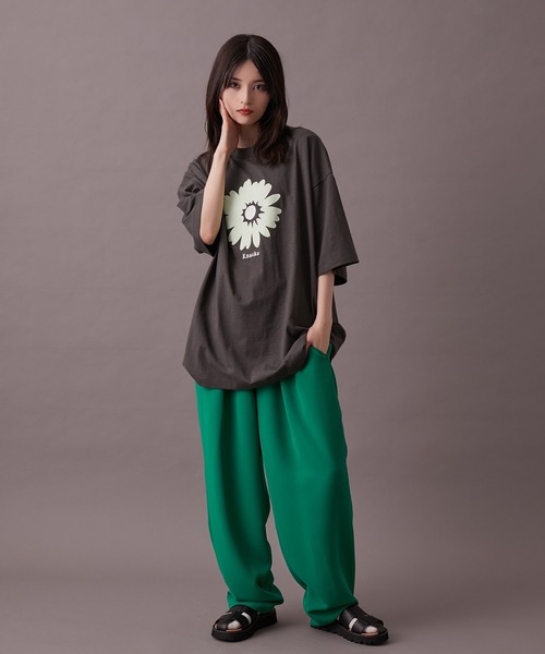re_k by JUNRED(レクバイジュンレッド)の「【re_k by JUNRED】アブストラクトデイジー半袖Tシャツ(Tシャツ/カットソー・メンズ・チャコールグレー/ホワイト/ミント・S/M/L)」の14枚目の写真