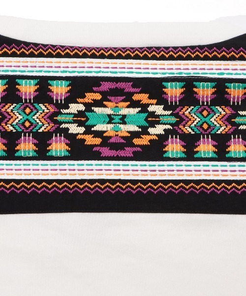 チチカカ（チチカカ）の「【ユニセックス】リメイク刺繍Ｔシャツ（Tシャツ/カットソー・メンズ・ホワイト/ブラック・MEDIUM/LARGE）」の18枚目の写真