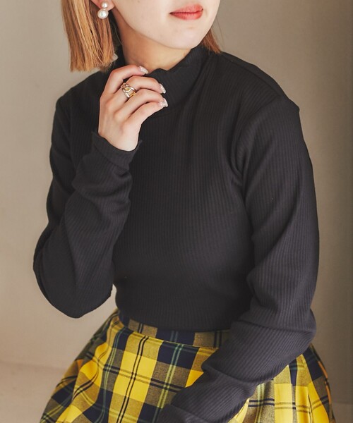 coen（コーエン）の「メロータートルネックロンT#（Tシャツ/カットソー・レディース・ホワイト/ブラック/ブラウン/グレー/オレンジ/ケリー/その他1/ロイヤルブルー/ライラック/ピンク・M/L）」の3枚目の写真