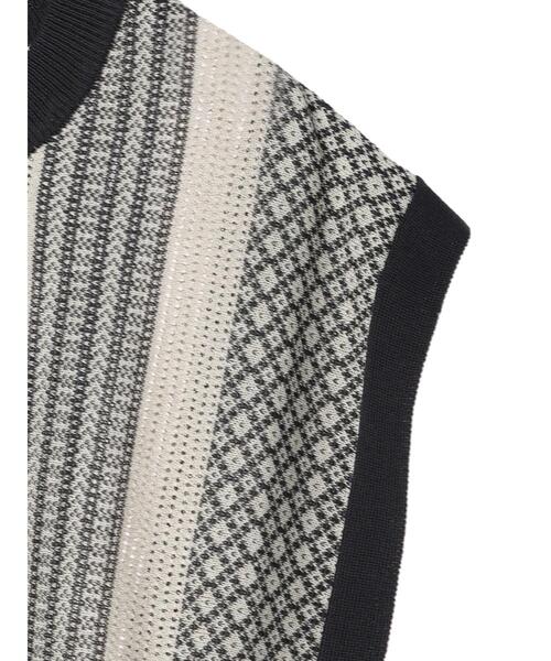 Green　Parks（グリーンパークス）の「パターンショートニットベスト（ベスト・レディース・ベージュ/オフホワイト/グリーン・FREE）」の12枚目の写真