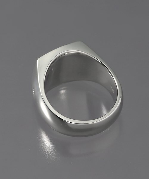 TOM WOOD(トムウッド)の「【TOM WOOD / トムウッド】CUSHION POLISHED M(リング・メンズ・シルバー・58)」の2枚目の写真