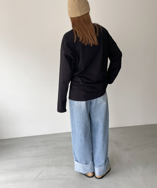 CANAL JEAN（キャナルジーン）の「RED CHOP WORKS(レッドチョップワークス) コットンシルク太リブロングTシャツ（Tシャツ/カットソー・レディース・ホワイト/ブラック・38）」の8枚目の写真