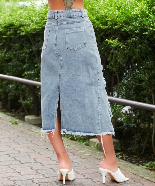 babyShoop(ベイビーシュープ)の「スリットデニムロングスカート(スカート・レディース・ブルー・LARGE/MEDIUM/X-LARGE)」の3枚目の写真