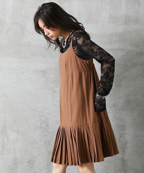 GEVS.（ジェイヴィス）の「＜大きいサイズ＞ 裾プリーツキャミソールミニワンピース GEVS.（ワンピース・レディース・ブラック/モカ・3L/L/4L/5L/LL）」の20枚目の写真