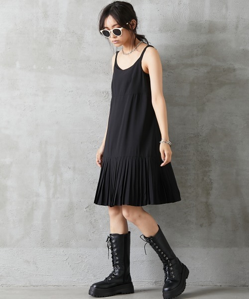 GEVS.（ジェイヴィス）の「＜大きいサイズ＞ 裾プリーツキャミソールミニワンピース GEVS.（ワンピース・レディース・ブラック/モカ・3L/L/4L/5L/LL）」の8枚目の写真