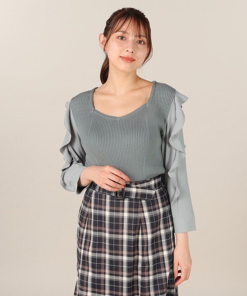 LAISSE PASSE（レッセパッセ）の「ラッフルスリーブプルオーバー（ニット/セーター・レディース・モーブ系/チョコ/ピーコックグリーン系/アイボリー・MEDIUM）」の10枚目の写真