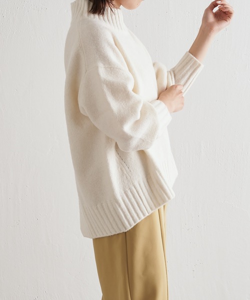 COLLAGE GALLARDAGALANTE（コラージュガリャルダガランテ）の「ボトムを選ばない/万能トップス/ハイネックニット/手洗い可（ニット/セーター・レディース・パープル/オフホワイト/イエロー/グリーン/モカ・FREE）」の14枚目の写真