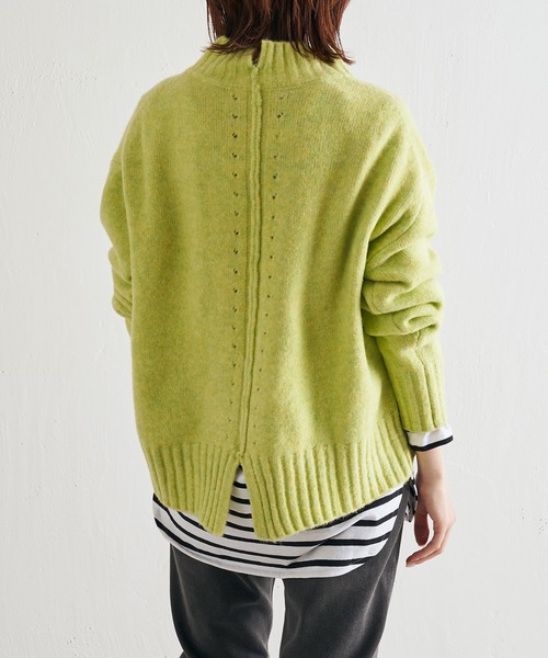 COLLAGE GALLARDAGALANTE（コラージュガリャルダガランテ）の「ボトムを選ばない/万能トップス/ハイネックニット/手洗い可（ニット/セーター・レディース・パープル/オフホワイト/イエロー/グリーン/モカ・FREE）」の9枚目の写真