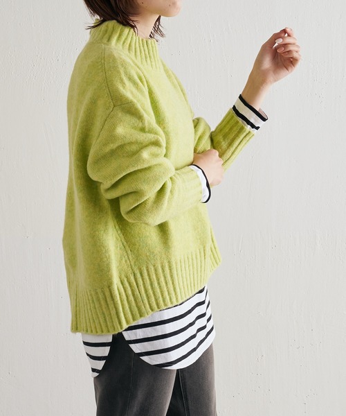 COLLAGE GALLARDAGALANTE（コラージュガリャルダガランテ）の「ボトムを選ばない/万能トップス/ハイネックニット/手洗い可（ニット/セーター・レディース・パープル/オフホワイト/イエロー/グリーン/モカ・FREE）」の17枚目の写真