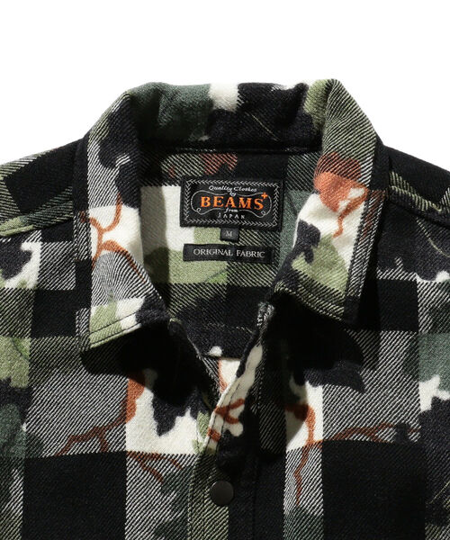 BEAMS PLUS（ビームスプラス）の「BEAMS PLUS / ウール チェック カモフラージュプリント アドベンチャーシャツ モディファイ（シャツ/ブラウス・メンズ・レッド/ホワイト・SMALL/MEDIUM/LARGE/X-LARGE）」の12枚目の写真