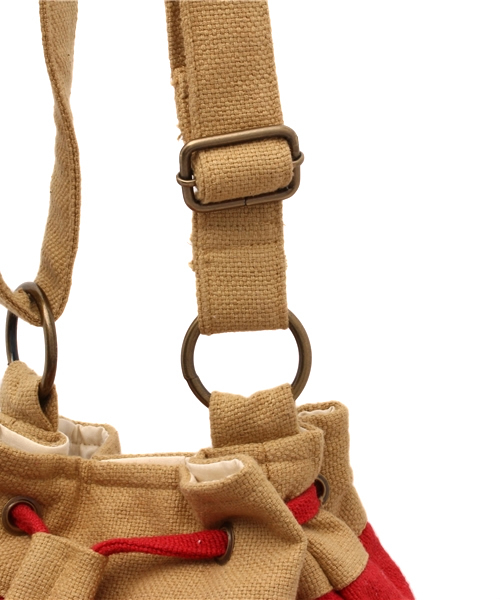 Kastane(カスタネ)の「【Kastane】オルテガショルダー(ショルダーバッグ・レディース・レッド・FREE)」の4枚目の写真