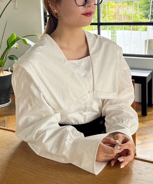 one after another NICE CLAUP（ワンアフターアナザーナイスクラップ）の「フレンチガーリーなスタイリングにおすすめ。ビックカラーブラウス（シャツ/ブラウス・レディース・ブラック系その他/オフホワイト/ベージュ系その他・FREE）」の7枚目の写真