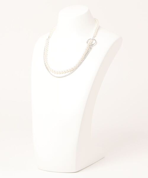Q(キュー)の「パール×チェーンハーフネックレス(ネックレス・レディース・シルバー/ゴールド・ONE SIZE)」の3枚目の写真
