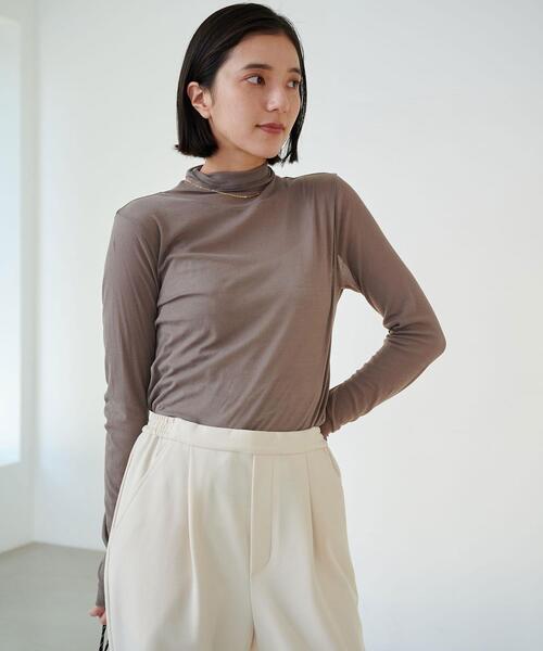 green label relaxing(グリーンレーベルリラクシング)の「シアー フライス タートル プルオーバー カットソー ②(Tシャツ/カットソー・レディース・モカ/ブラック/ホワイト/ダークグレー/クリーム・FREE)」の4枚目の写真