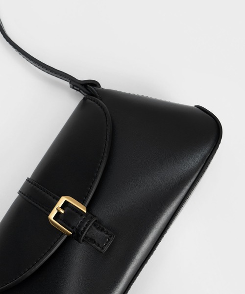 ジュリママ様　CHARLES &amp; KEITH アネリーゼ ショルダーバッグ Charles and Keith - ジュリママ様 CHARLES & KEITH アネリーゼ