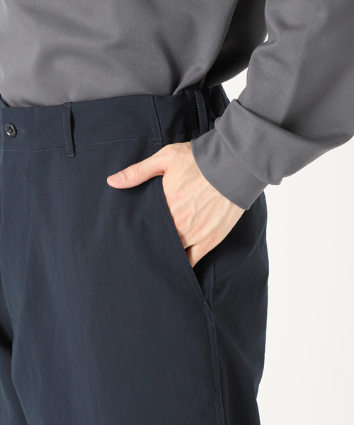 nanamica(ナナミカ)の「【nanamica / ナナミカ】別注 ALPHA DRY WIDE PANTS(スラックス・メンズ・ネイビー・34/32/30)」の16枚目の写真