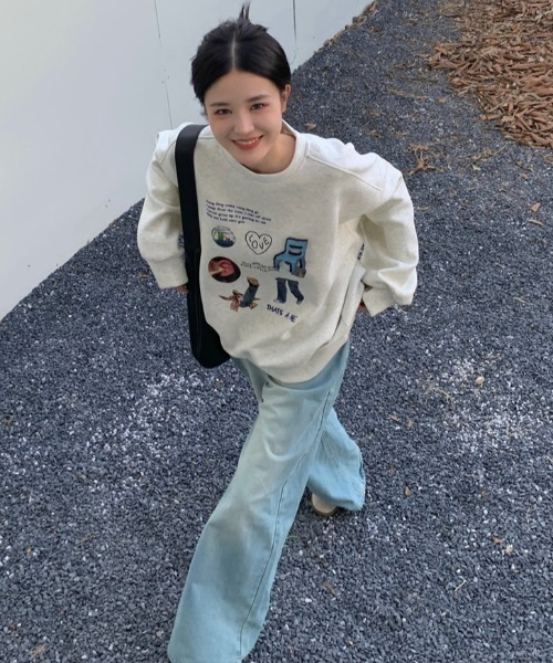 Vipoa(ヴィポア)の「COLLAGE ART OVERSIZE SWEAT(スウェット・レディース・ライトグレー/ブラック・FREE)」の21枚目の写真
